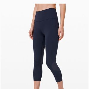 Lululemon Women’s Pace Rival Mid-Rise Crop 22’’